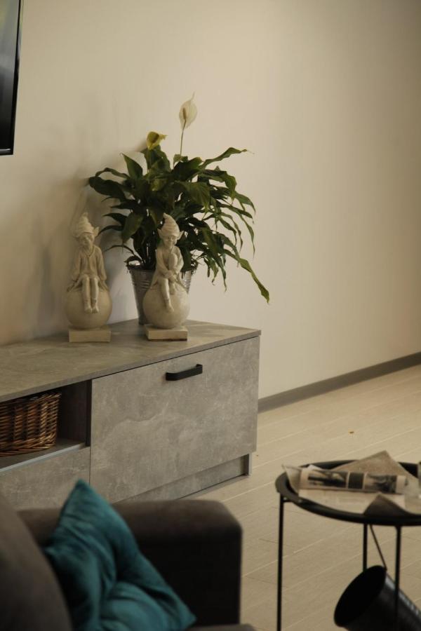 Uzhorod 3 Room Lovely House Екстериор снимка