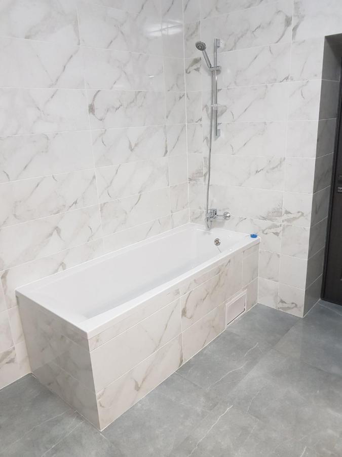 Uzhorod 3 Room Lovely House Екстериор снимка