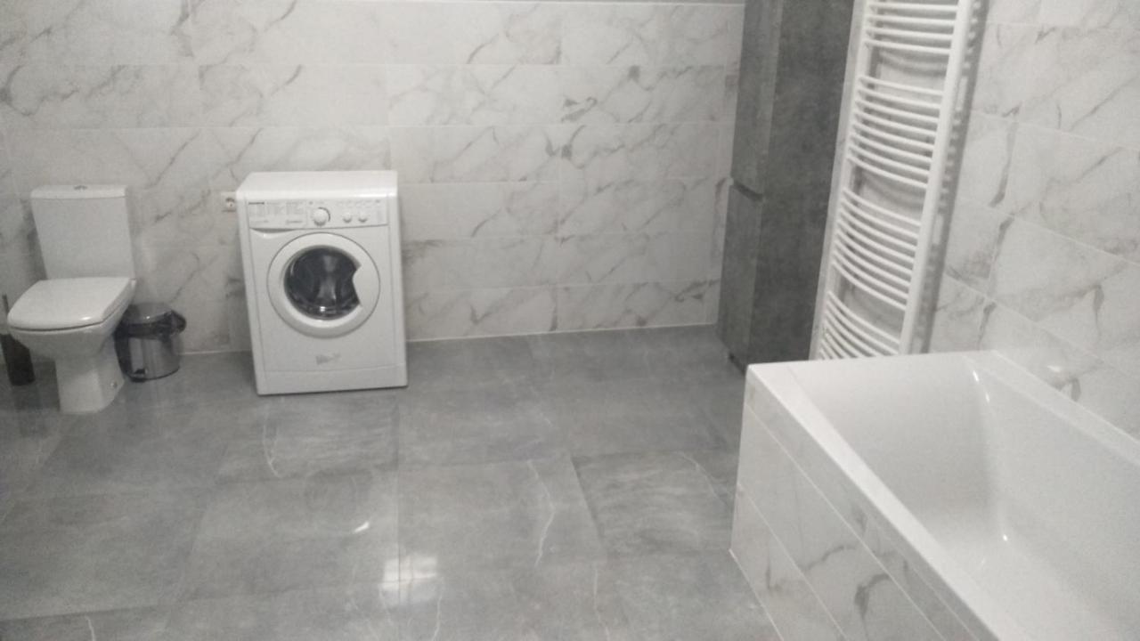 Uzhorod 3 Room Lovely House Екстериор снимка